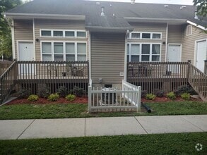 Building Photo - 1006 Rucker St
