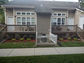 Building Photo - 1006 Rucker St