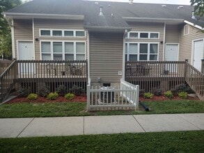 Building Photo - 1006 Rucker St