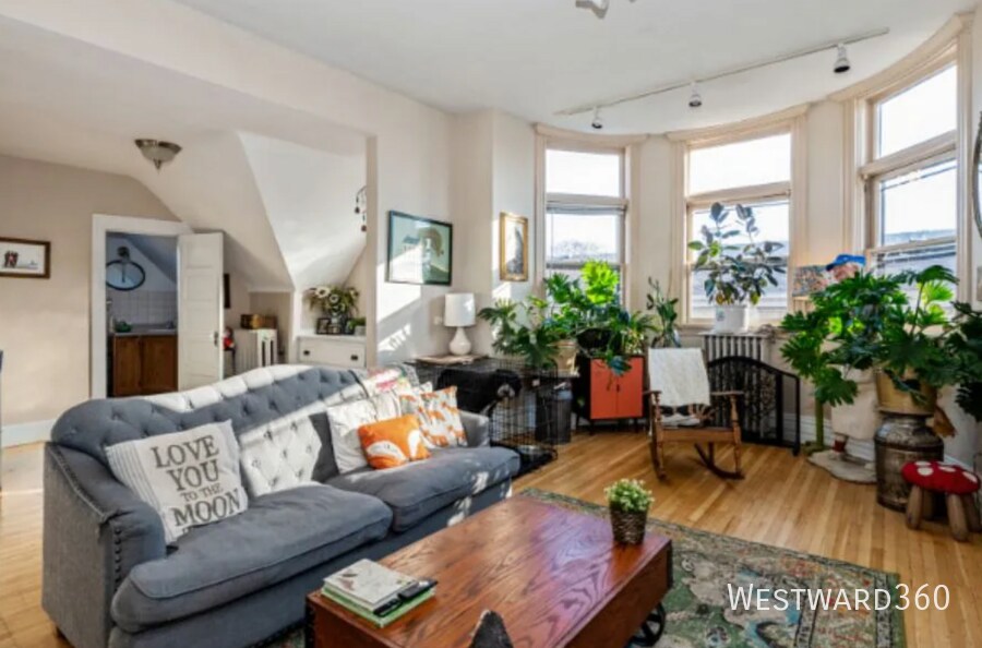 Foto principal - 420 N Marion St