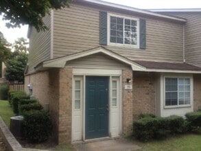 Building Photo - 6701 Dickens Ferry Rd