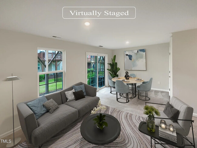 Foto del edificio - Room in Townhome on Journey Pl