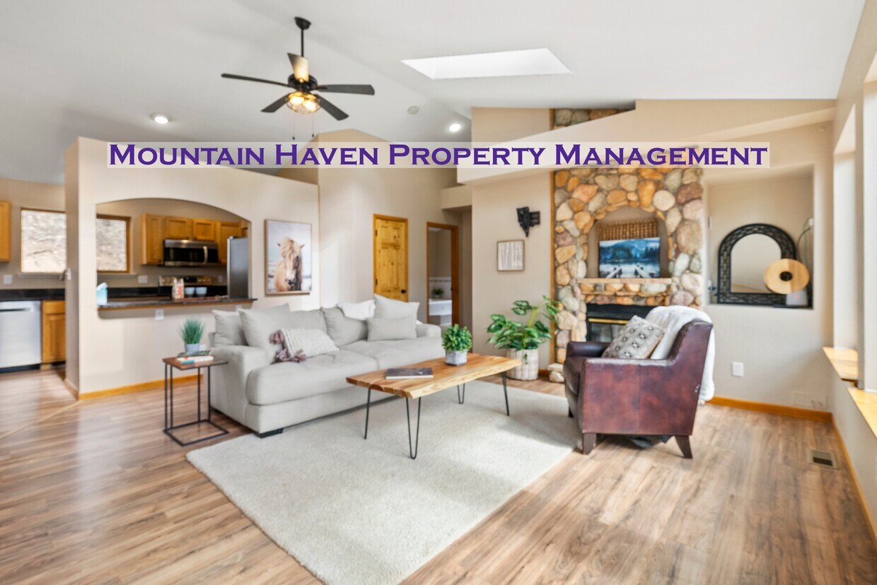 Foto principal - 8892 Martin Ln