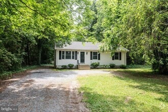 Building Photo - 25893 Royal Oak Rd