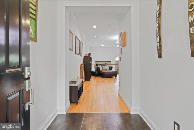 Foto del edificio - 2058 Beacon Heights Dr