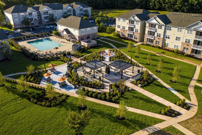 Building Photo - Aspen Court Apartments
