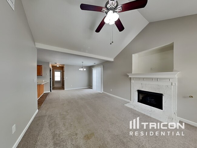 Building Photo - 305 Edge Hill Ct