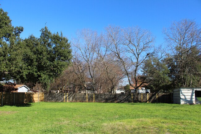 Building Photo - 13103 Viento Del Sur St