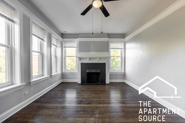 Foto del edificio - 6259 N Lakewood Ave