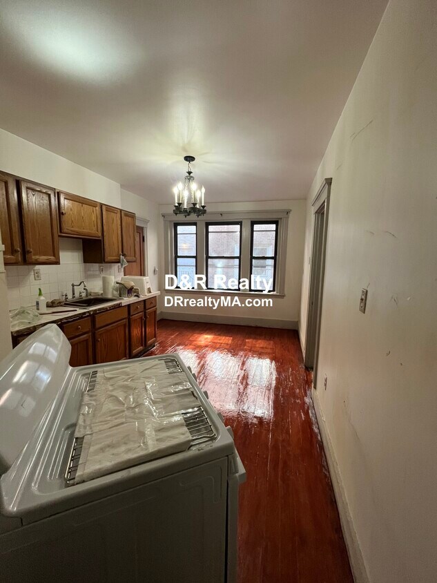 110 Central St Unit 1, Somerville, MA 02143 Apartments at 110 Central