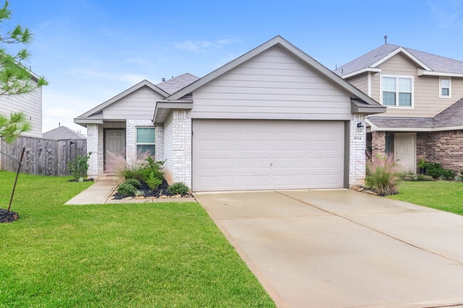 Building Photo - 1614 Oleander Grns Dr