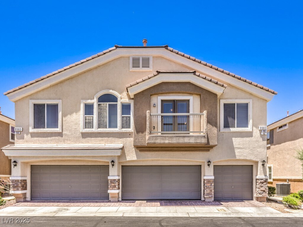 Foto principal - 9983 Diamond Summit Ct
