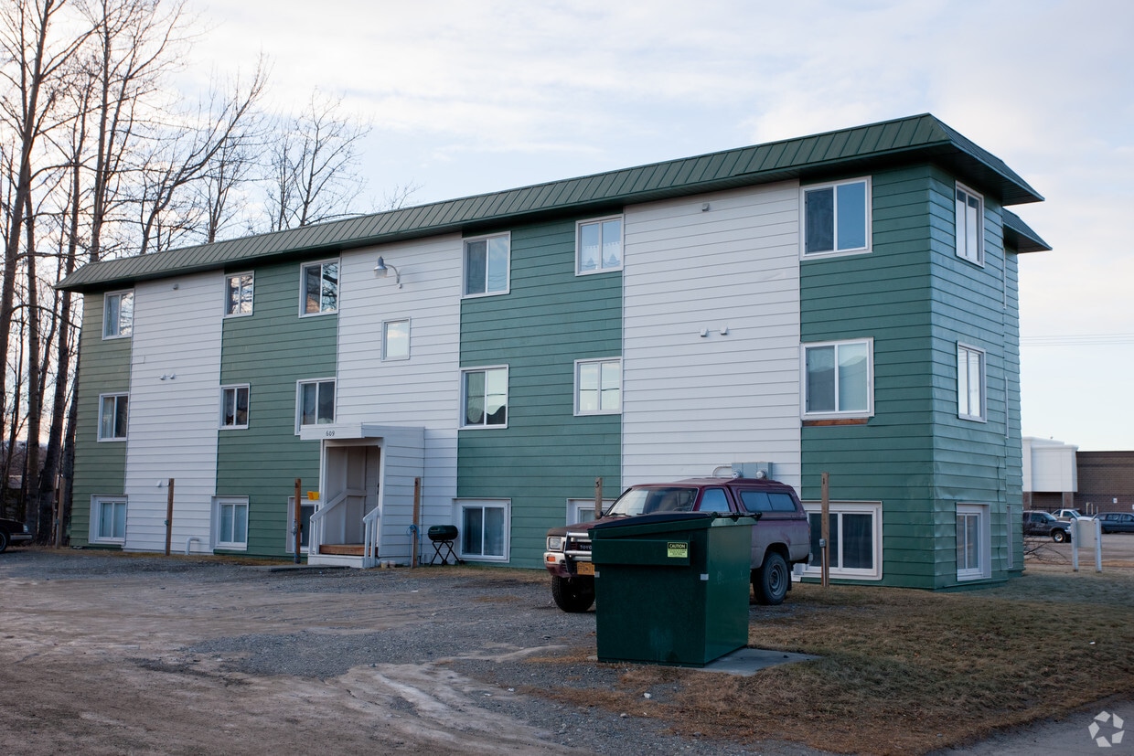 Building Photo - 609 S Cobb St