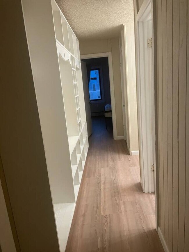 Building Photo - Fully Remodeled Gold Camp 2 Bed/1Bath