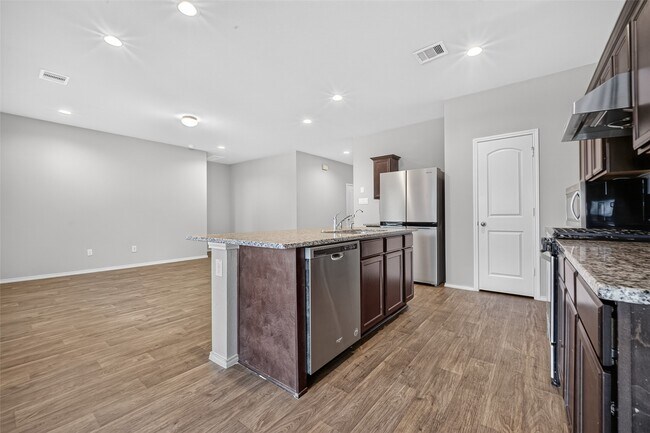 Building Photo - 2330 Georgina Falls Dr