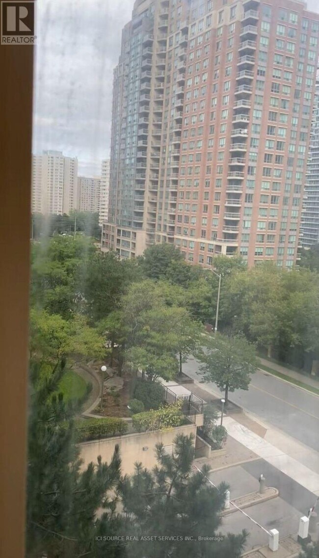 Building Photo - 285-285 Enfield Pl