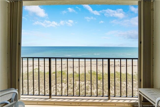 Building Photo - 10310 S Ocean Dr