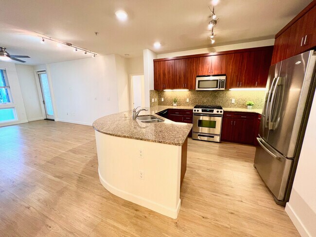 Building Photo - 5501 DeMarcus Blvd