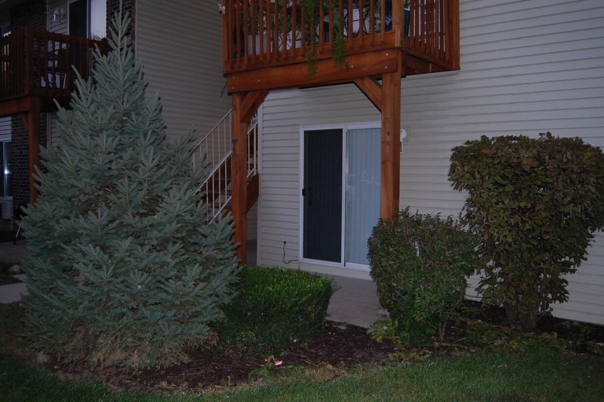 Primary Photo - 2100 Light Road