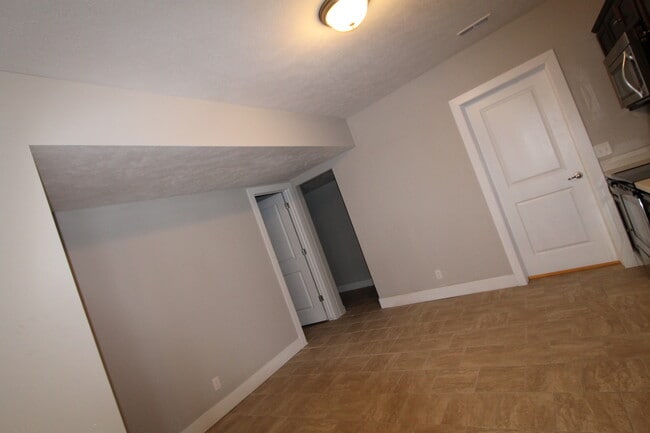 Photo - Classic.  Better than new! Super spacious ... House