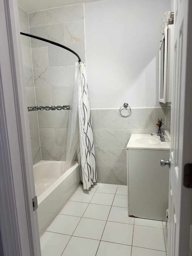 Foto principal - 288 2nd Ave W