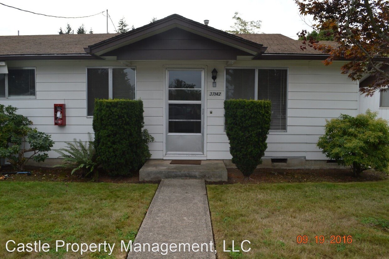 Primary Photo - 37142-37144 Gore Dr