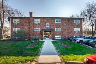 Building Photo - 5740 East Ave