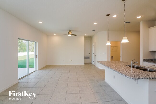 Building Photo - 312 Corbel Ln