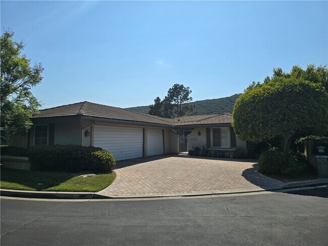 Building Photo - 31811 Greens Pointe