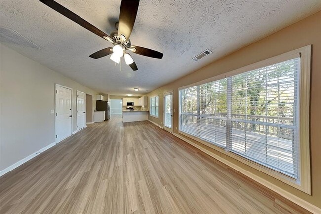 Building Photo - 111 Trellis Ct