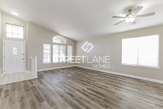 Building Photo - 3 Bedroom in Las Vegas!