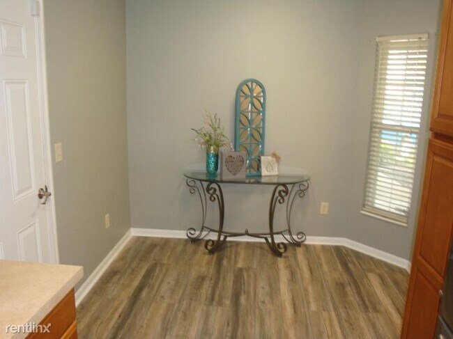 Building Photo - 2 br, 2 bath Condo - 4516 Julep Way