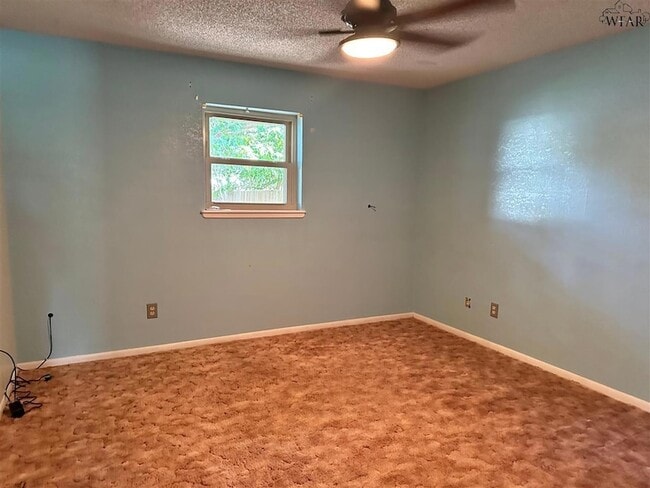 Building Photo - 1211 Amherst St