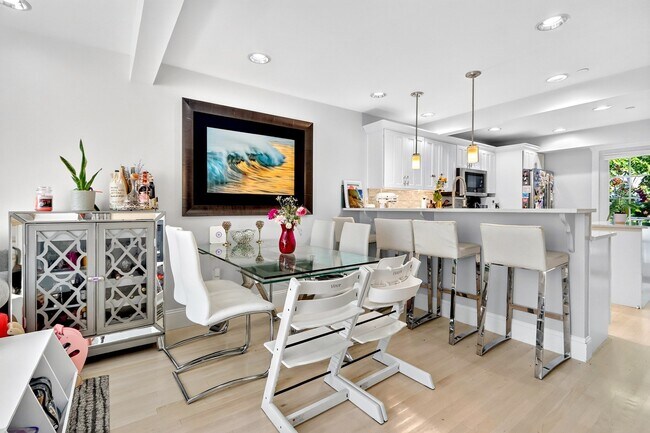 Foto del edificio - 794 E 7th St