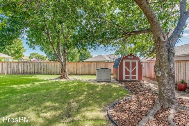 Building Photo - 4 br, 3 bath House - 205 Ember Glen Dr