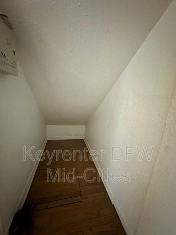 Building Photo - 311 N Oak Cliff Blvd