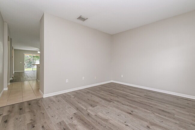 Building Photo - 10337 Celtic Ash Dr