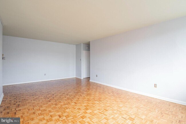 Foto del edificio - 1301 N Harrison St