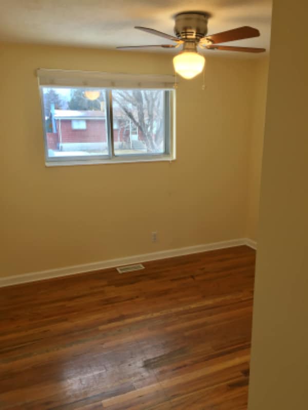 Foto del edificio - 4328 S Park St