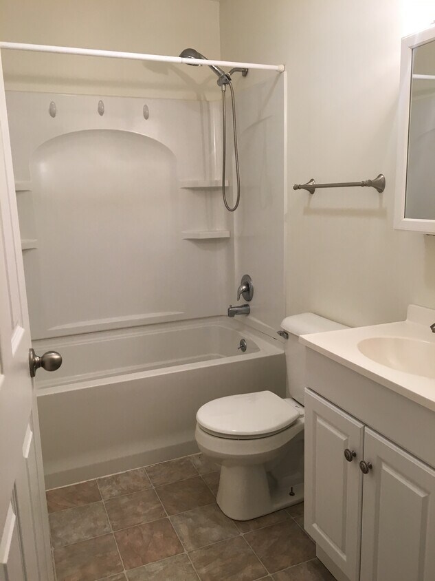 53 Susie Wilson Rd, Essex, VT 05452 Apartments in Essex, VT