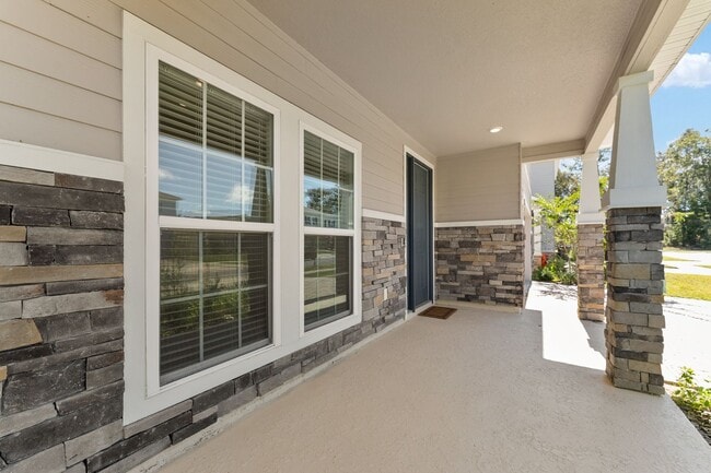 Building Photo - 1386 NW 132nd Cir