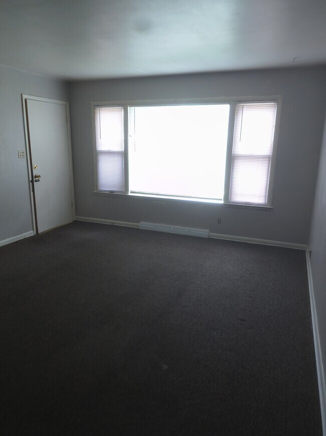 Foto del edificio - 5825 N 76th St