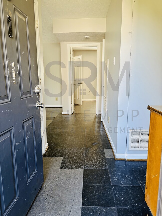 Foto del edificio - 2718 W Jefferson St