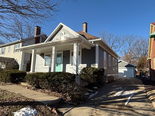 Building Photo - 415 N Summit Ave