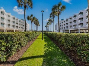 Building Photo - 6102 Seawall Blvd