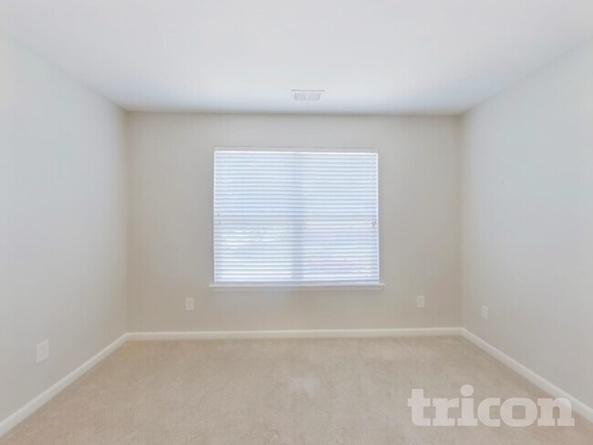 Building Photo - 369 Drooping Leaf Rd