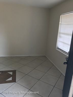 Foto del edificio - 210 N Terry Ave