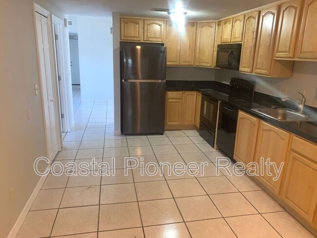 Building Photo - 10202 Bonnie Bay Ct