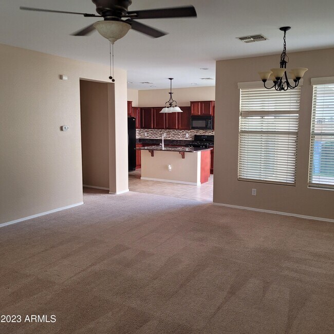 Foto del edificio - 3485 S Seneca Way