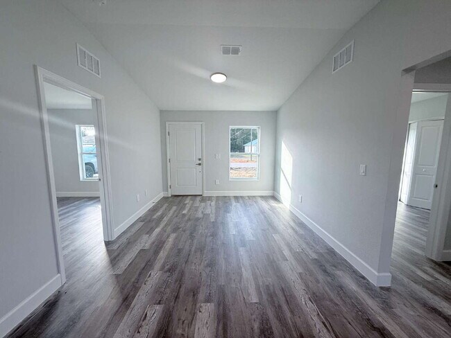 Building Photo - New Construction